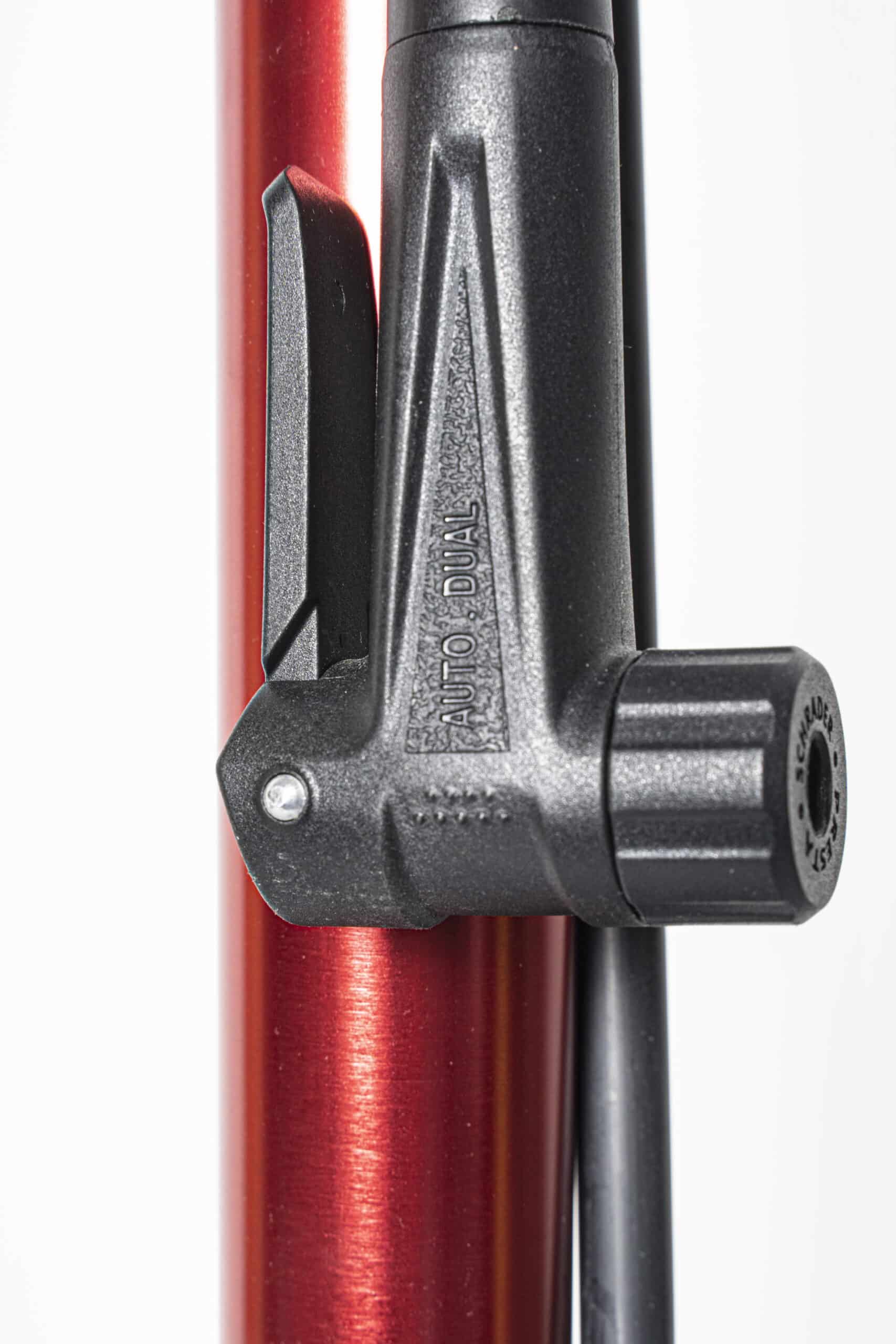 FOOT PUMP 28”- ALUMINUM – MAX. 180 PSI - Image 5